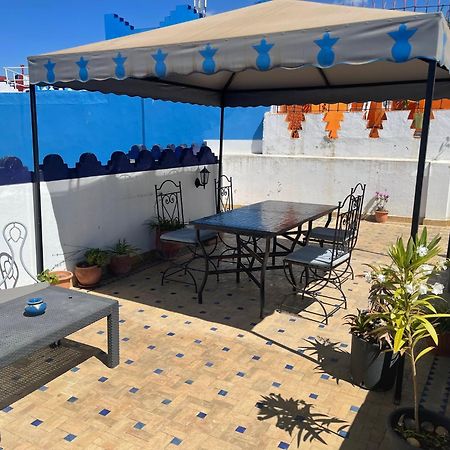 Riad Aicha Asilah Bagian luar foto