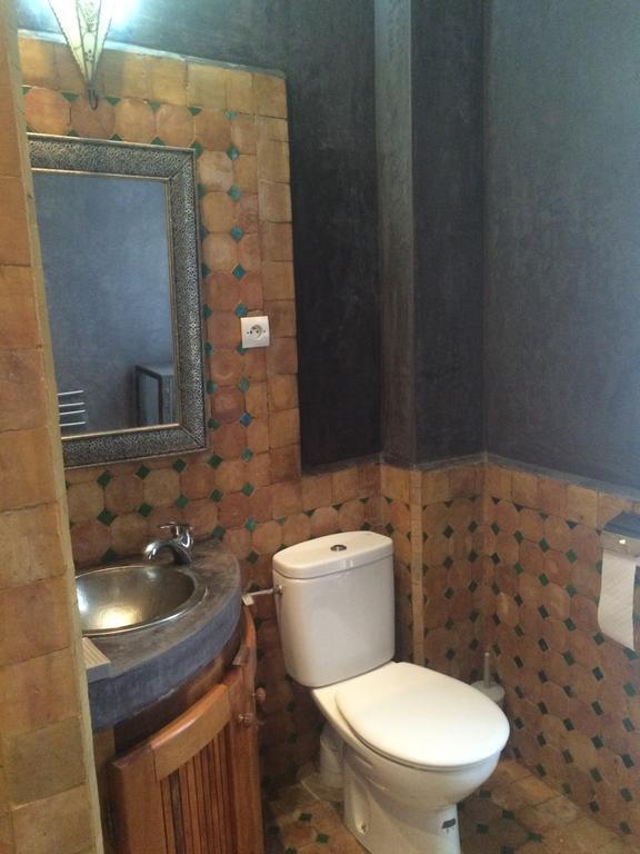 Riad Aicha Asilah Bagian luar foto