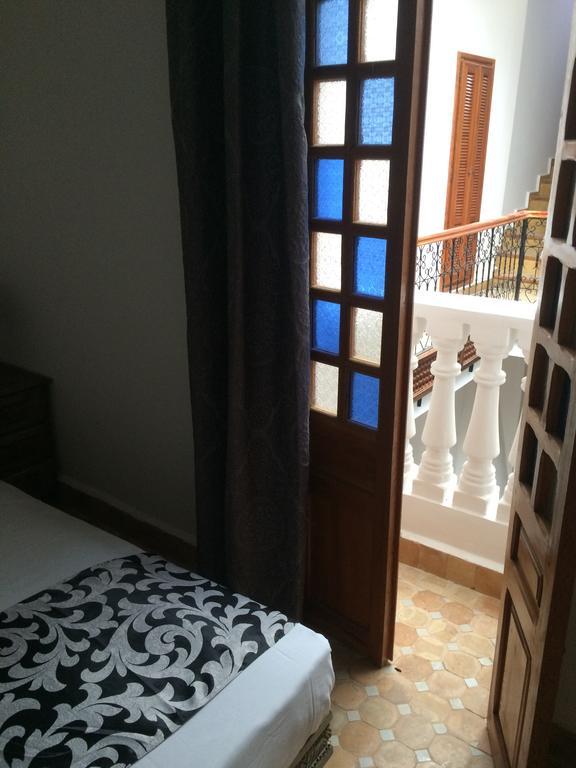 Riad Aicha Asilah Bagian luar foto