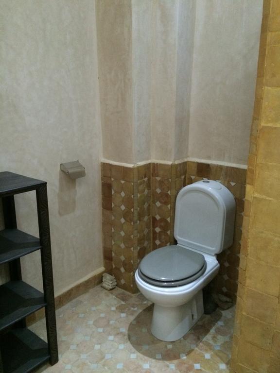 Riad Aicha Asilah Bagian luar foto
