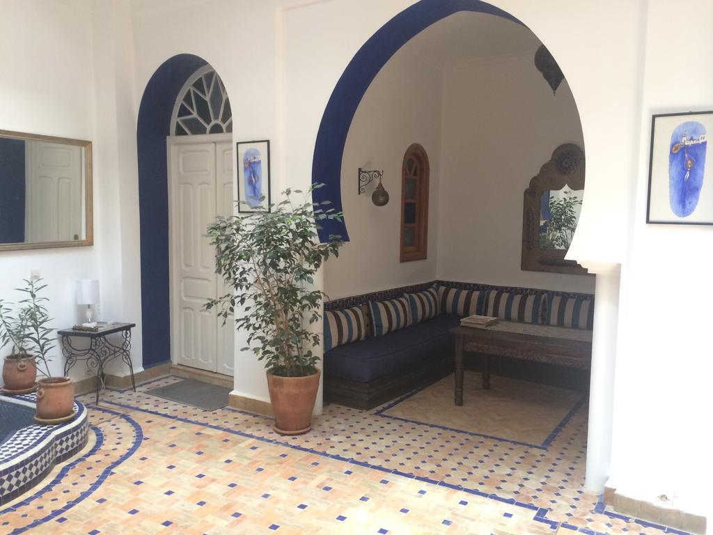 Riad Aicha Asilah Bagian luar foto